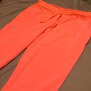 NWOT Barco One Coral Scrub Pants Size L